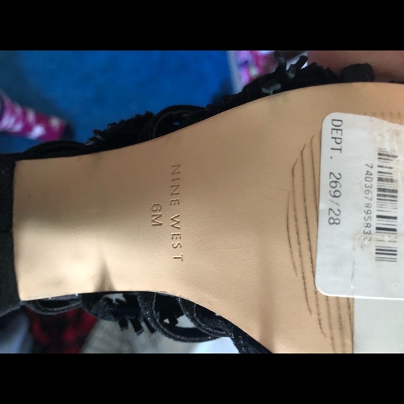 Heals - Picture 7 of 7